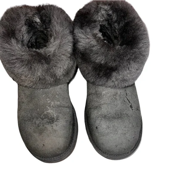 UGG CLASSIC MINI FLUFF BOOTIE - Picture 3 of 9